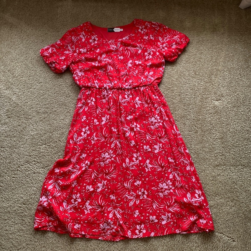 Piper and Scoot midi dress red, size large